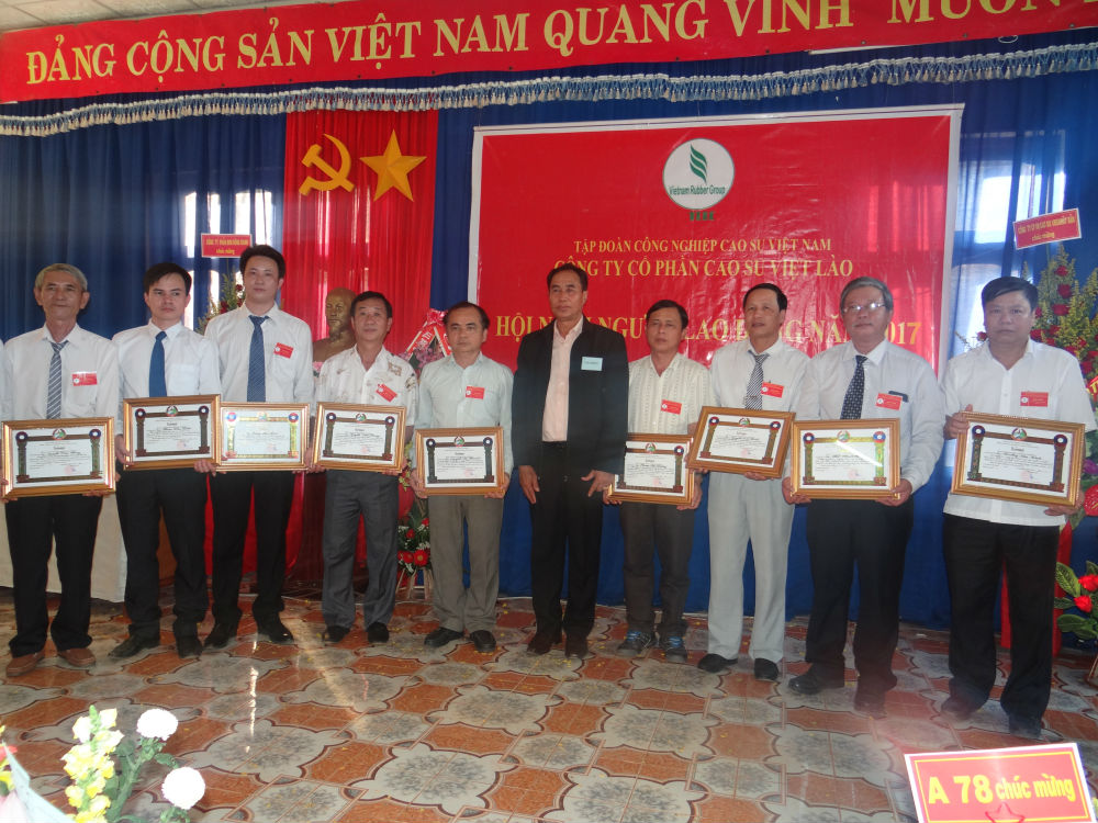 Ngày 7.04.2017 Công ty TNHH CS Việt - Lào Tổ chức HNNLĐ năm 2017